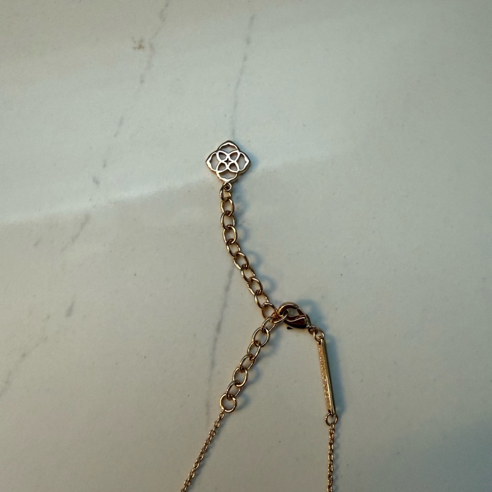 Kendra Scott Ari heart necklace - Picture 3 of 4